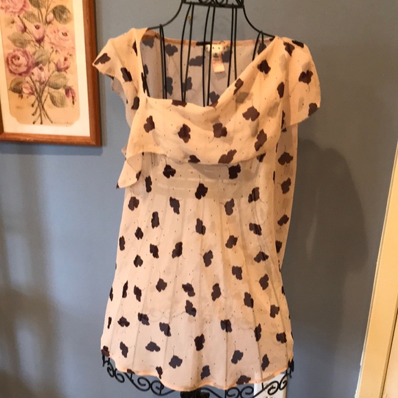 CAbi Tops - CAbi BLOUSE MEDIUM CREAM